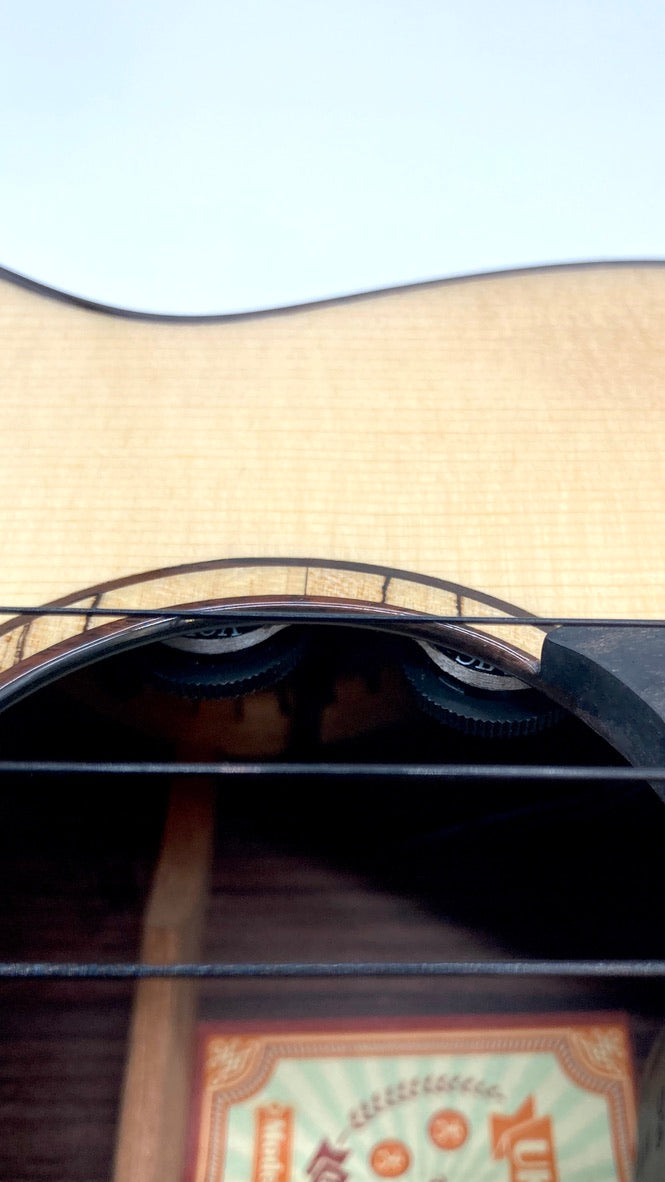 aNueNue UC200E Moonbird Concert mit Pickup