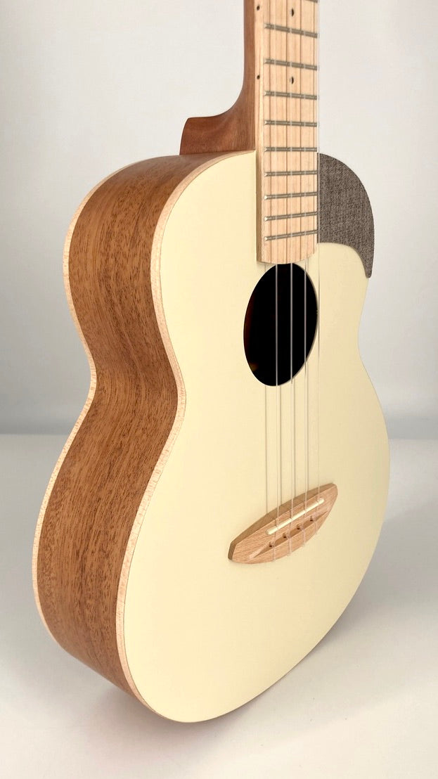 aNueNue UT-10 AM Tenor