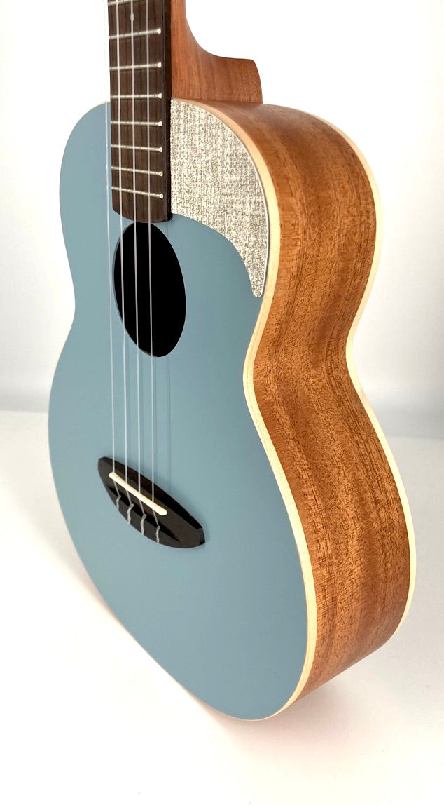 aNueNue UT-10 BA Tenor