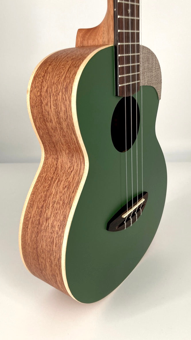 aNueNue UT-10 BF Tenor