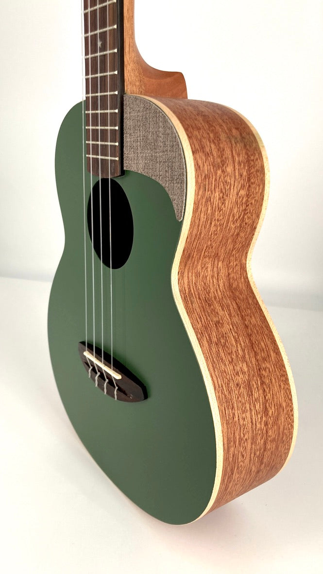 aNueNue UT-10 BF Tenor