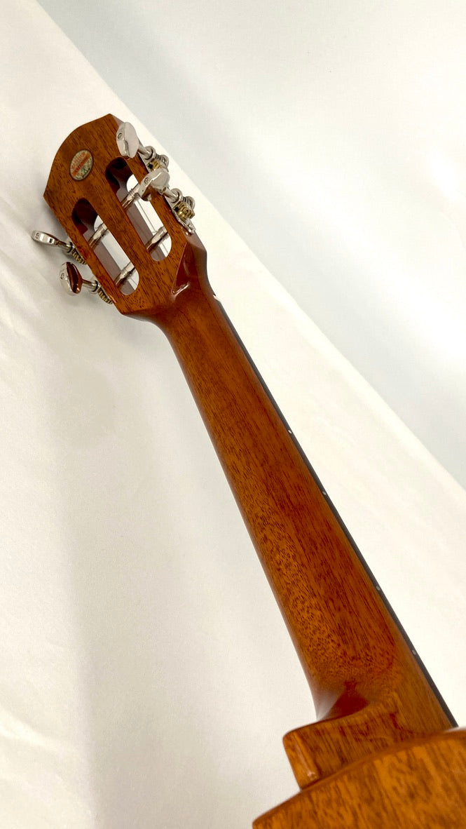 aNueNue UT100 Sitka Bird Tenor