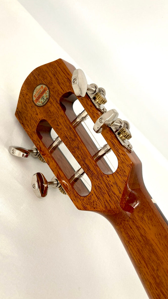 aNueNue UT100 Sitka Bird Tenor