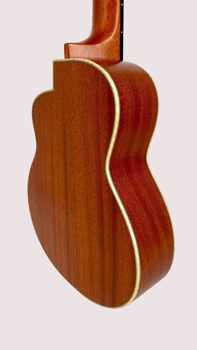 aNueNue UT110 Green Bird Tenor