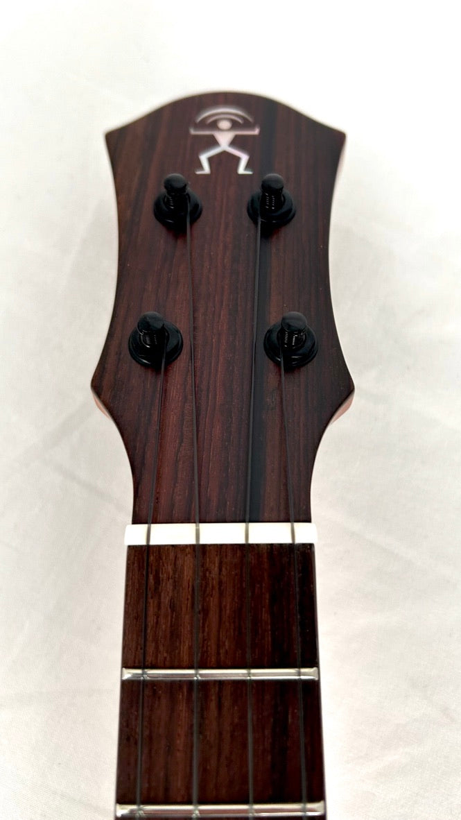 aNueNue UT110 Green Bird Tenor