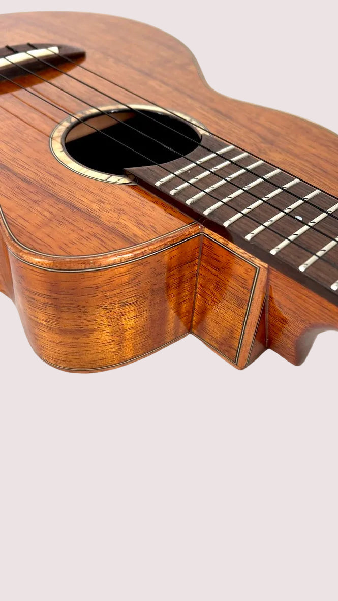 aNueNue UT1K Bird Tenor