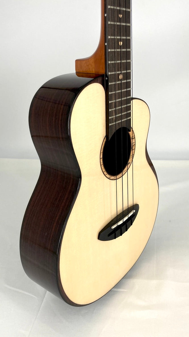 aNueNue UT200E Moonbird Tenor mit Pickup