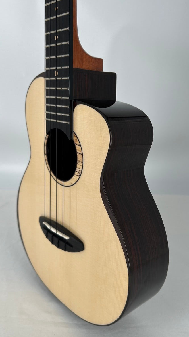 aNueNue UT200E Moonbird Tenor mit Pickup