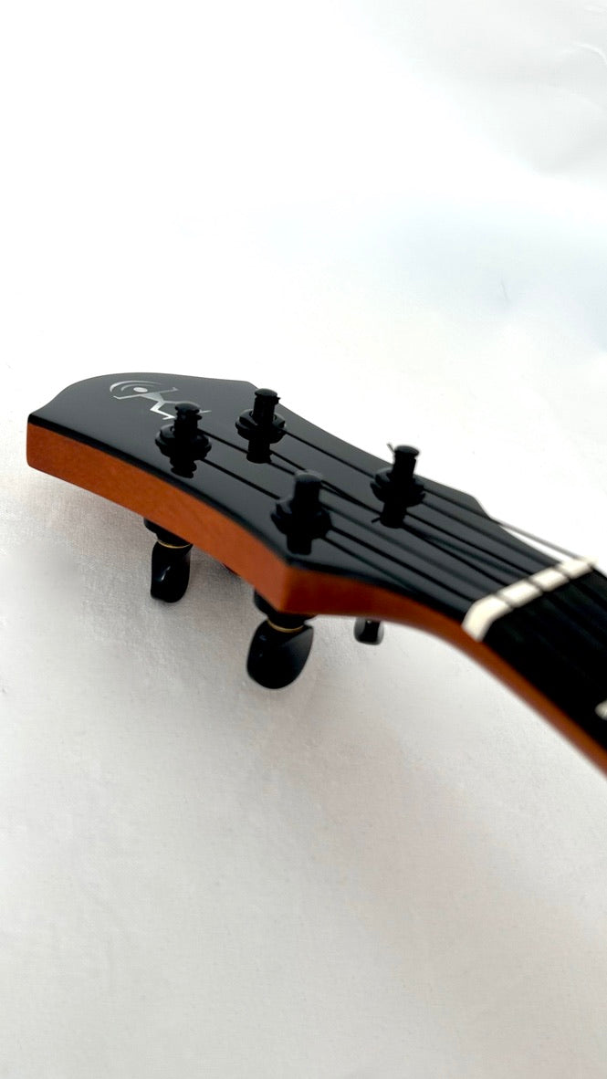 aNueNue UT200E Moonbird Tenor mit Pickup