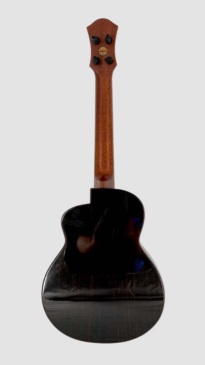 aNueNue UT214 Cedarbird Tenor