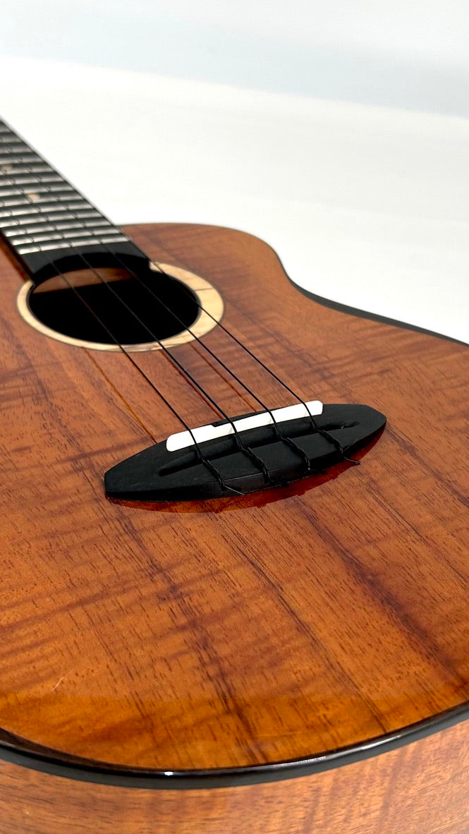 aNueNue UT3K Bird Tenor