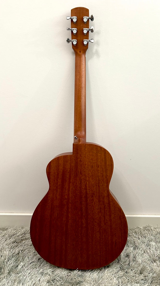 aNueNue L20 Gitarre