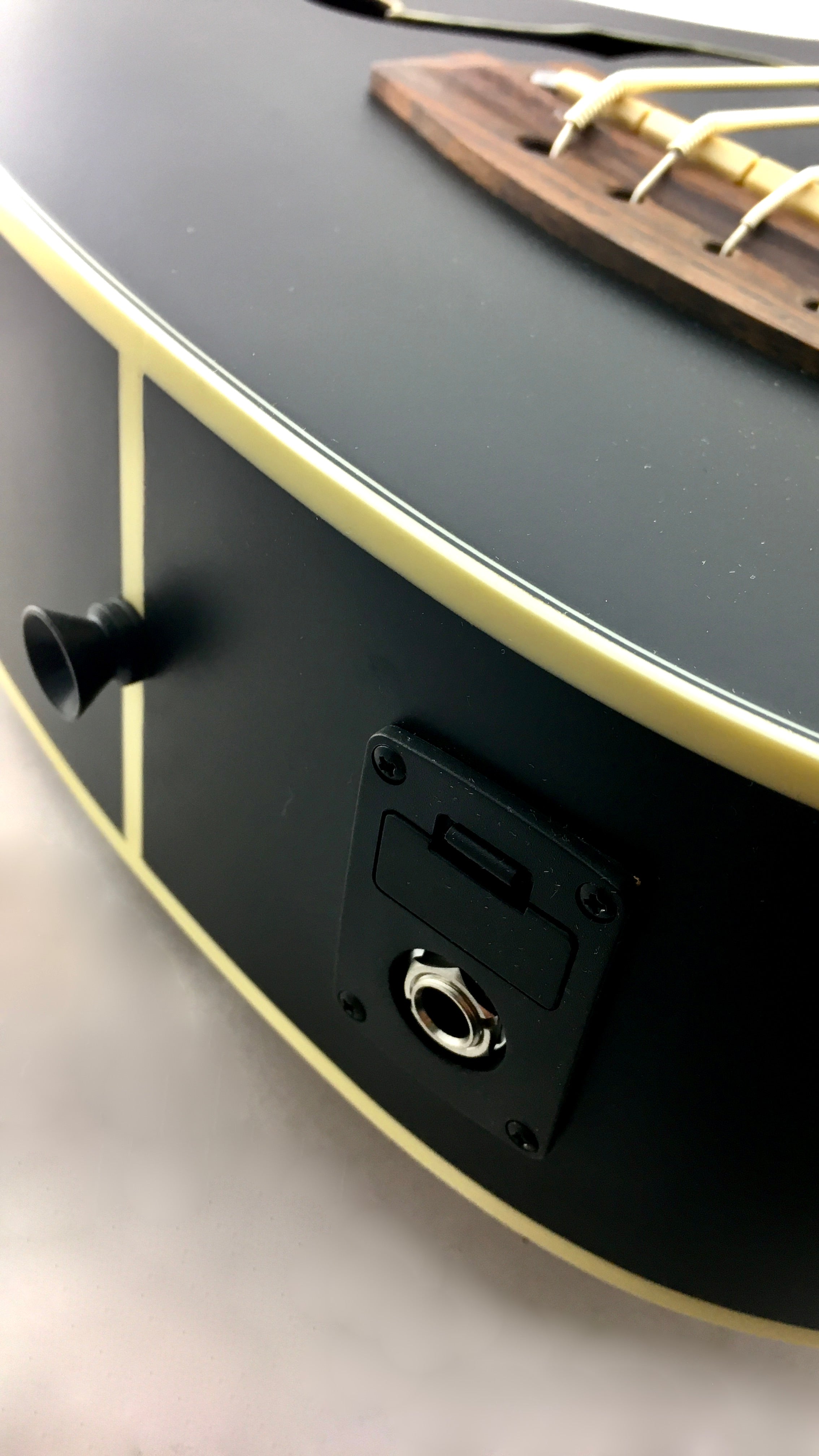 KALA UBass Journeyman black