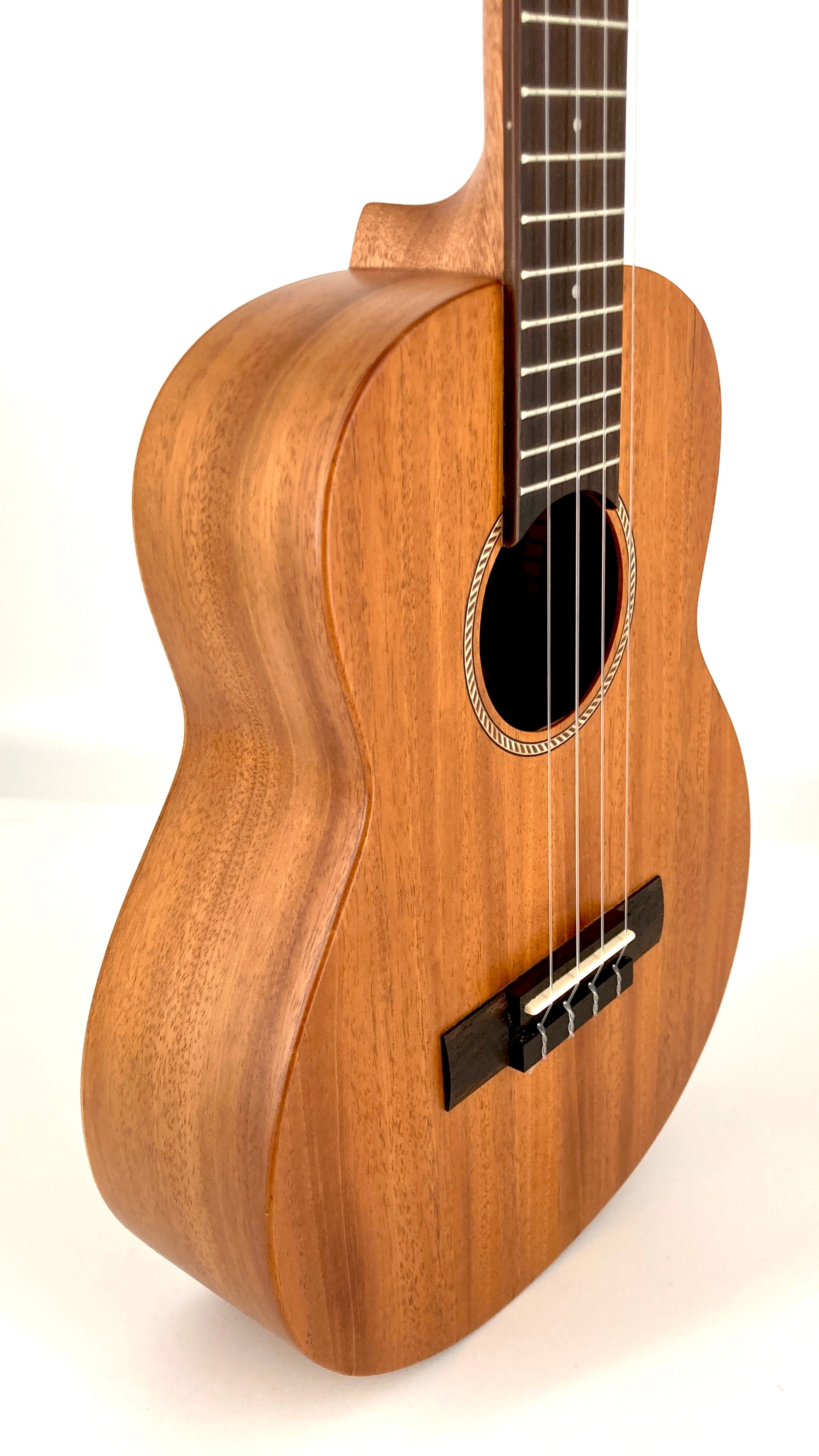 aNueNue T30 Tenor