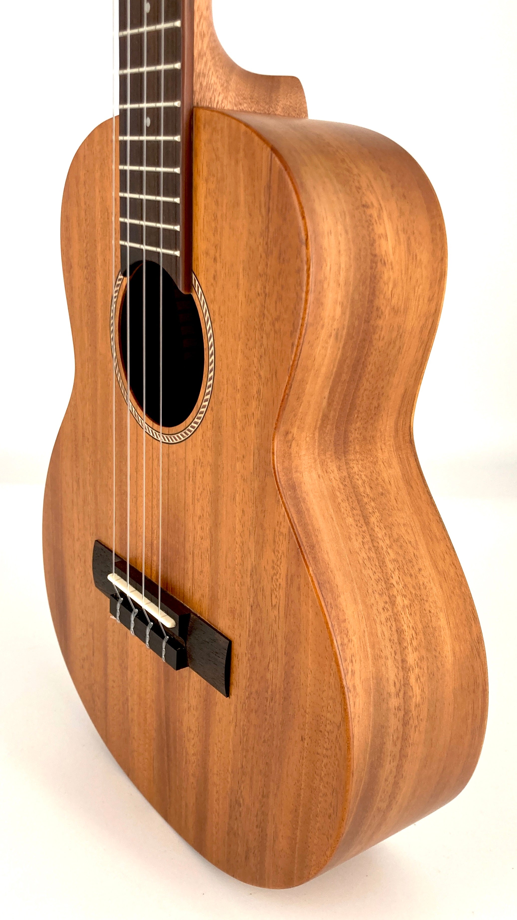 aNueNue T30 Tenor