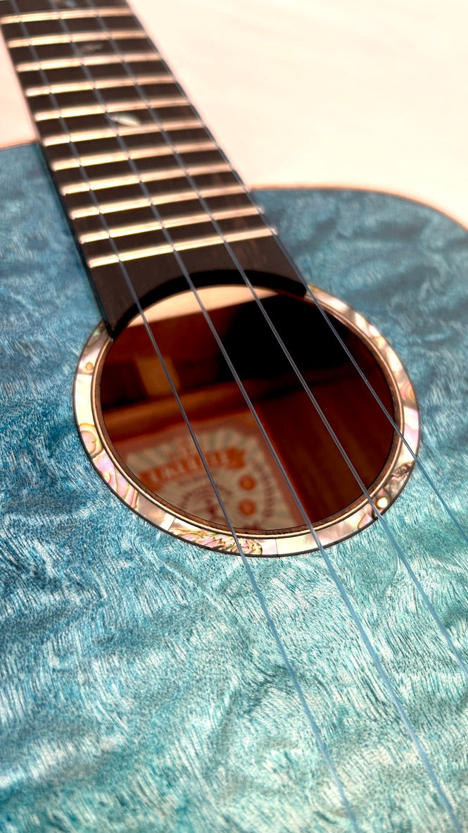 aNueNue UT188 Moana Blue Tenor