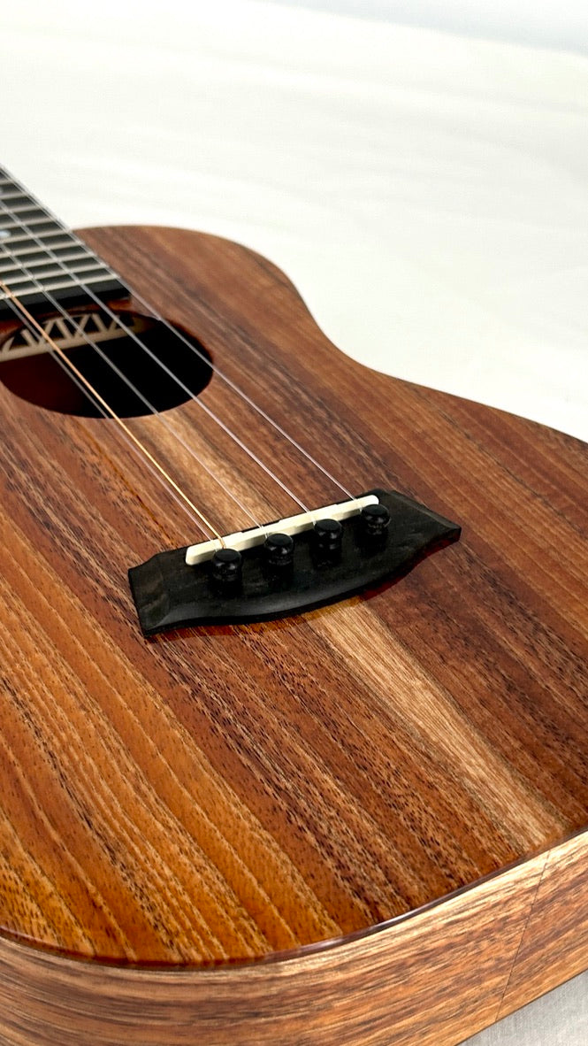 Kanile'a K1 Tenor Fünfsaiter gloss