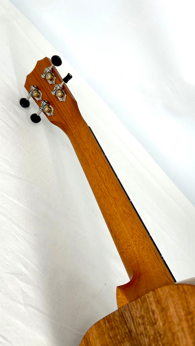 Kanile'a K1 Tenor natural