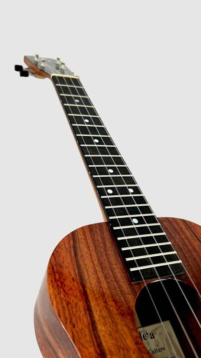 Kanile'a K1 Tenor Core gloss