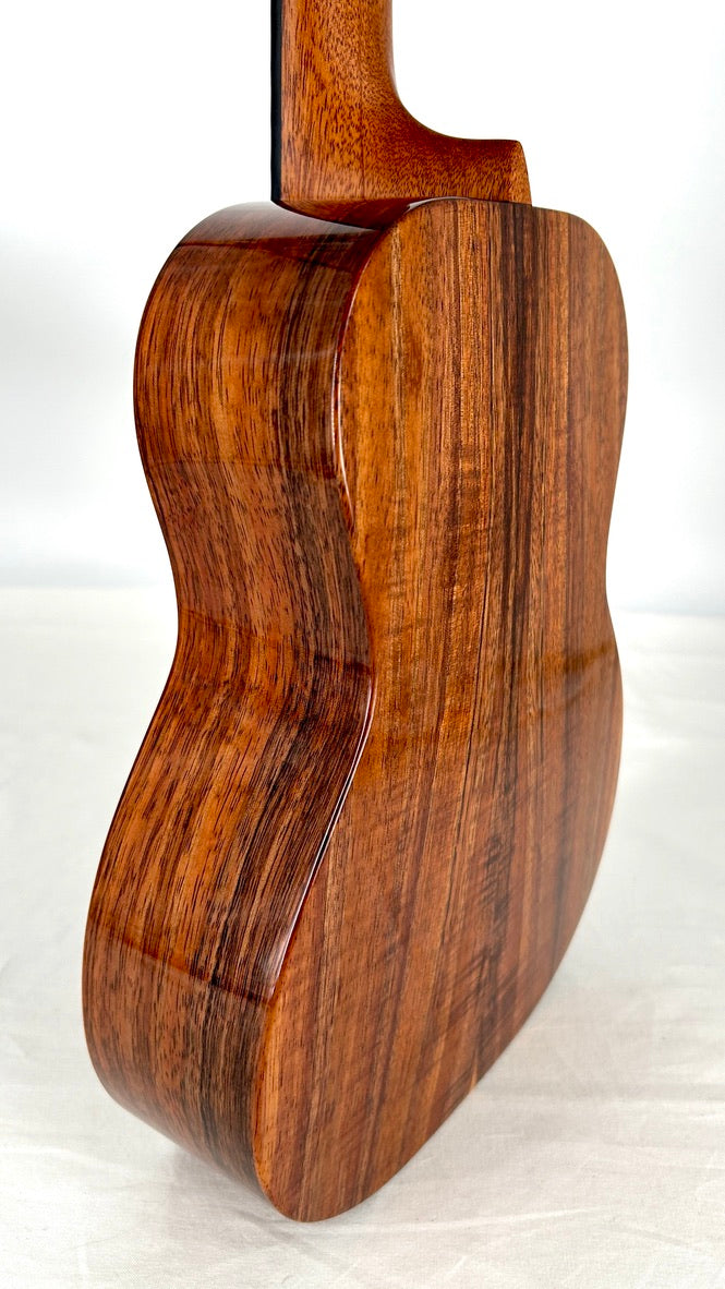 Kanile'a K1 Tenor Core gloss