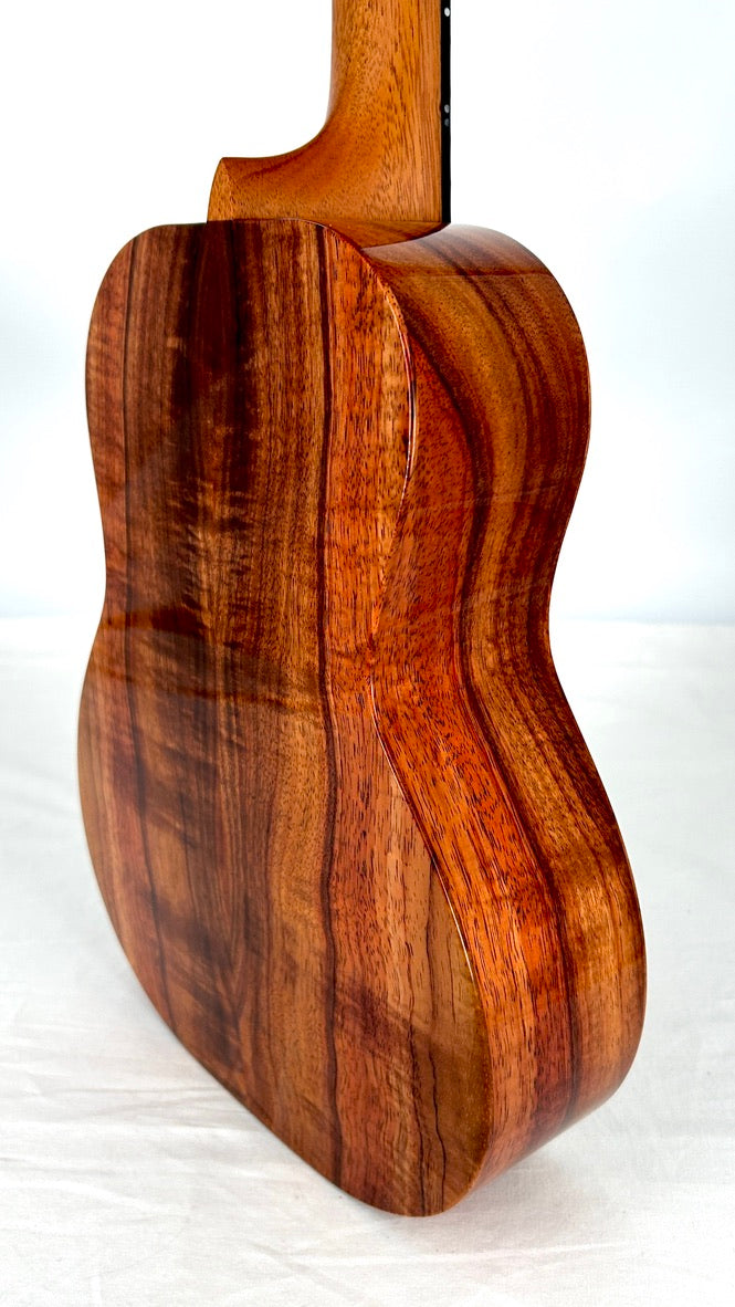 Kanile'a K1 Tenor Core gloss