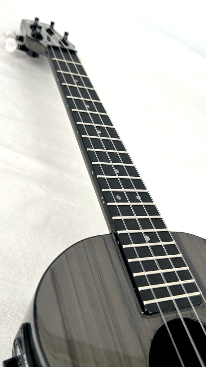 KLOS Tenor Carbon Timber mit Pickup