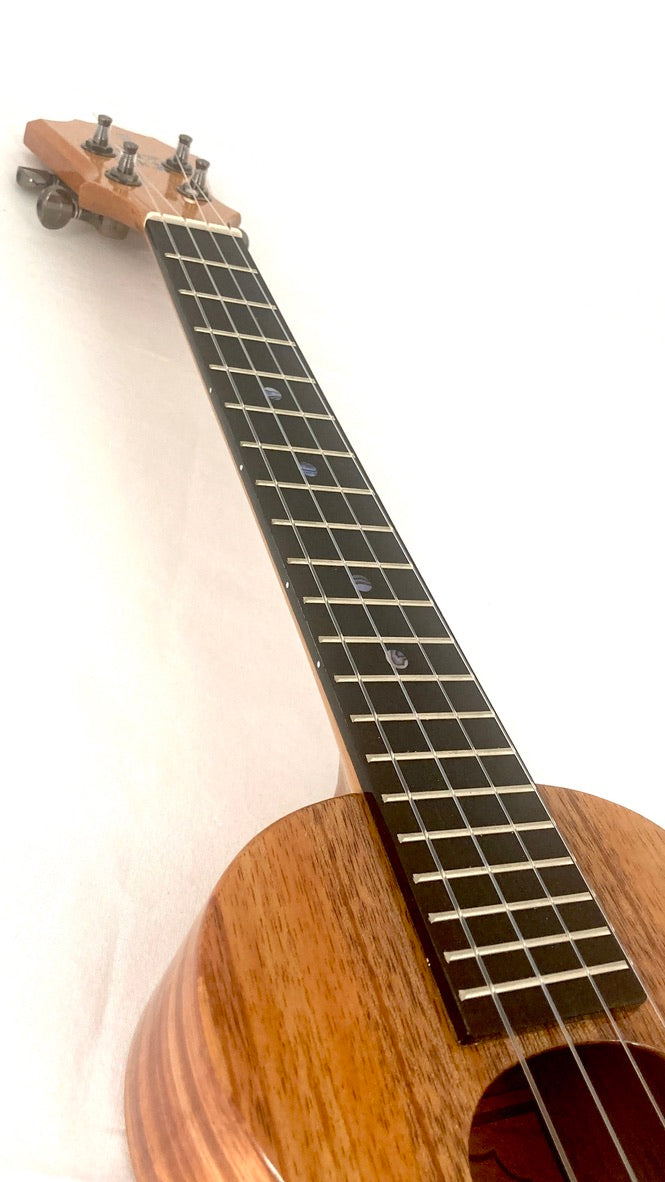 KoAloha KCM-02 Concert Longneck gloss #14