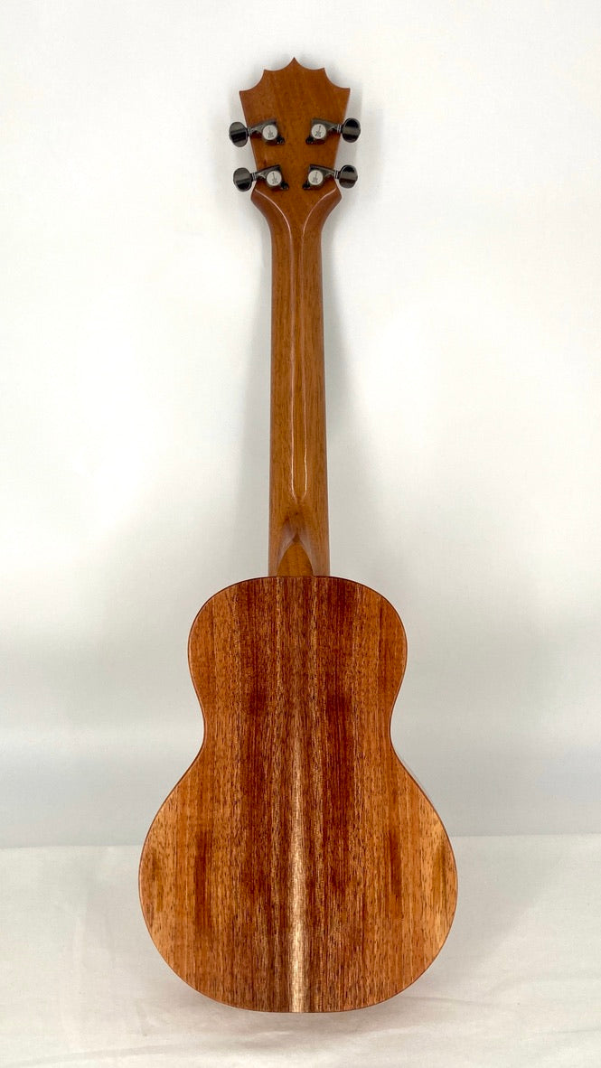 KoAloha KCM-02 Concert Longneck gloss #17