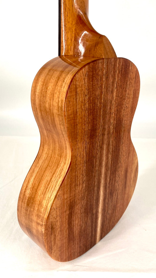 KoAloha KCM-02 Concert Longneck gloss #17