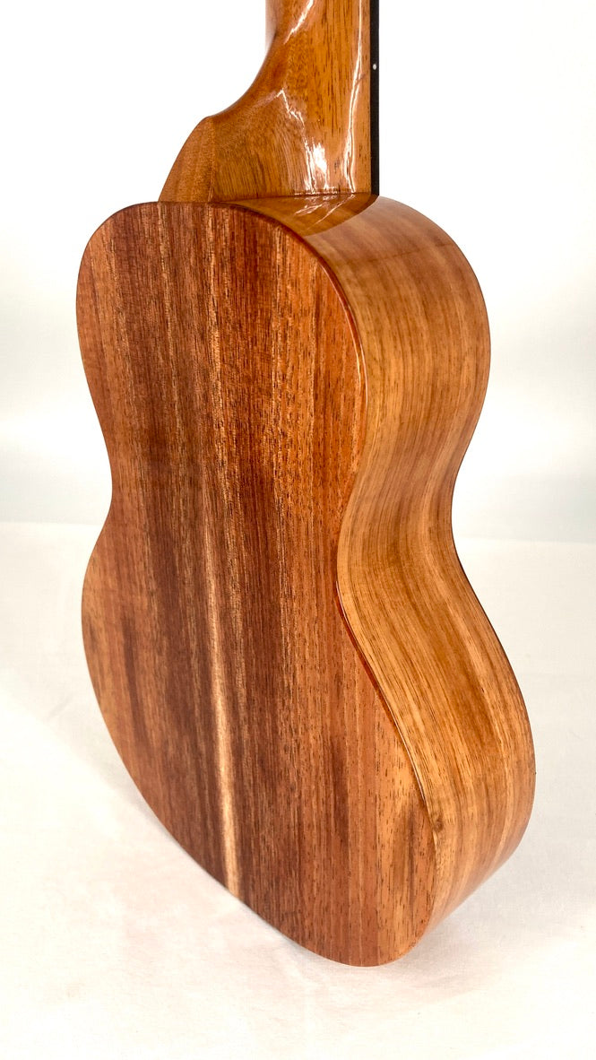 KoAloha KCM-02 Concert Longneck gloss #17