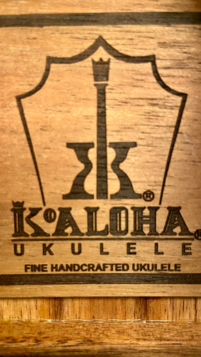 KoAloha KTM-S00 Koa Slim Tenor gloss #28
