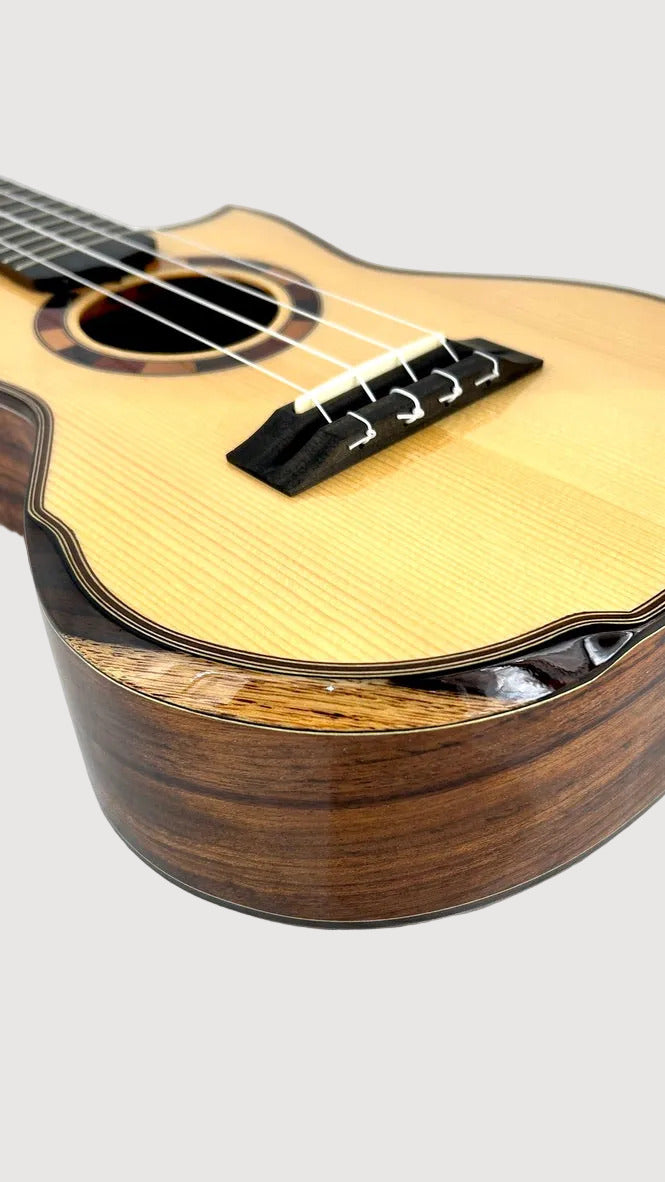 MAESTRO UT-OV SB Tenor Cutaway