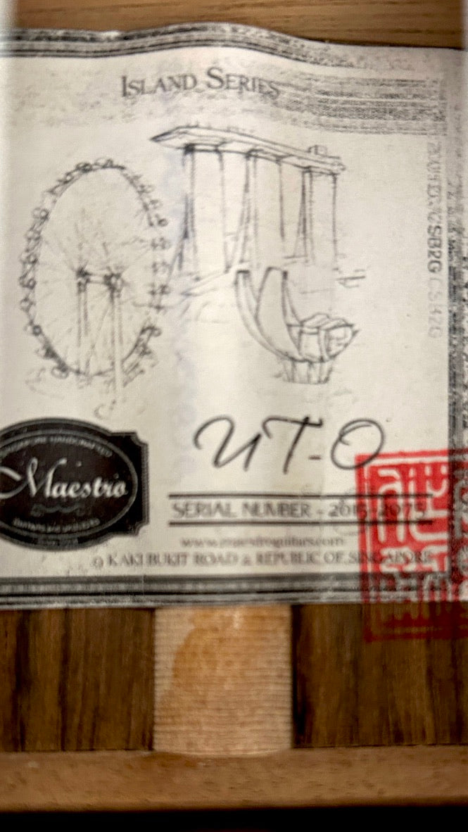 MAESTRO UT-OV SB Tenor Cutaway
