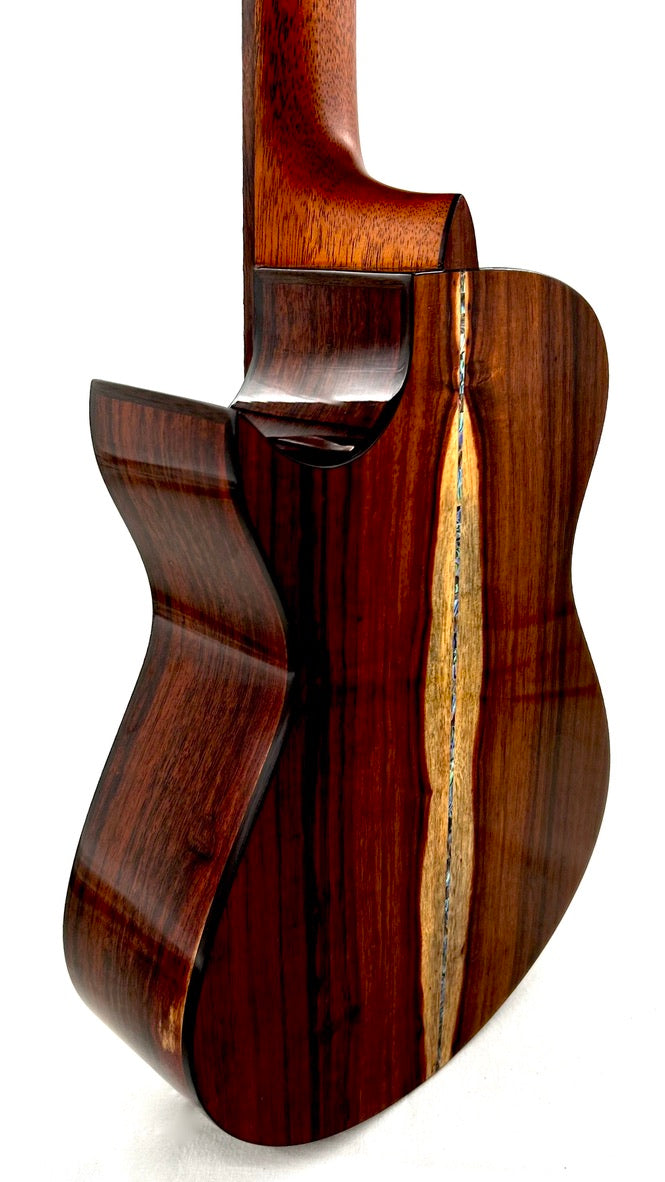 MAESTRO UT-SR (S) Tenor Cutaway