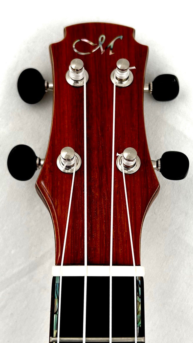 MAESTRO UT-SR (S) Tenor Cutaway