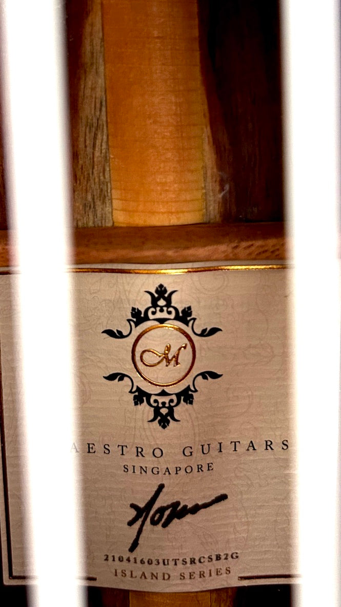 MAESTRO UT-SR (S) Tenor Cutaway