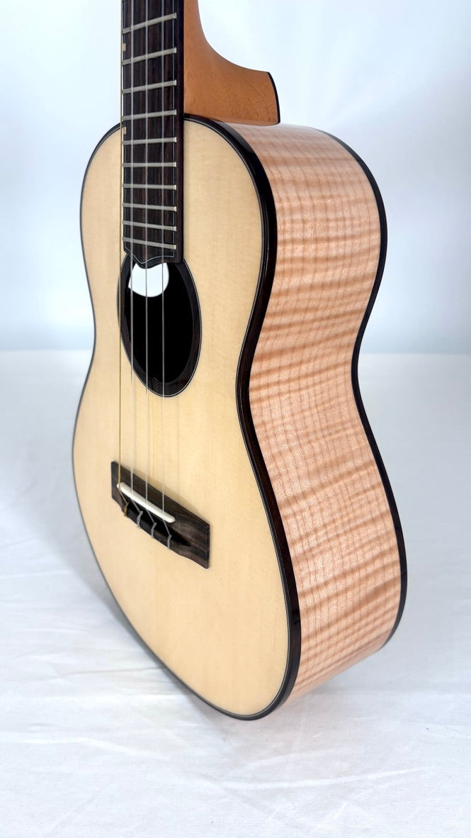 'Oli L2 Tenor Spruce Flamed Maple gloss (L2-TSFM)