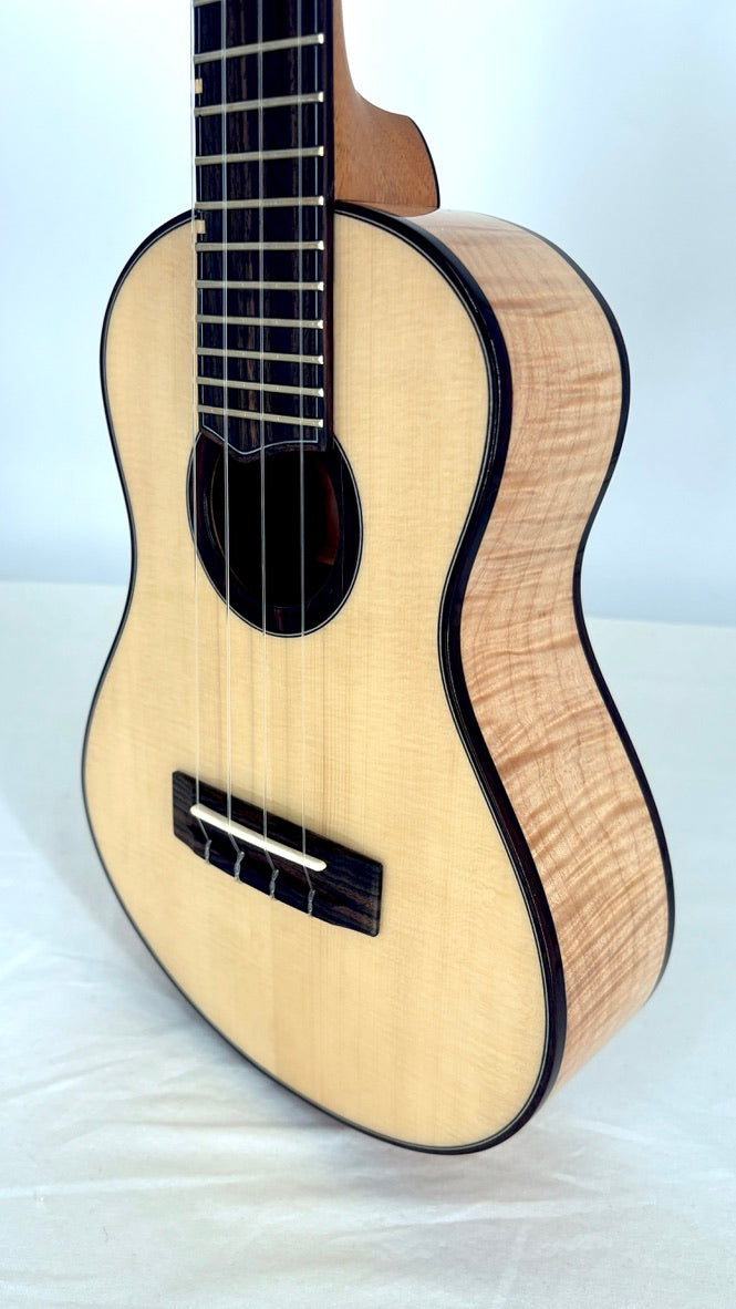'Oli L2 Concert Spruce Flamed Maple gloss (L2-CSFM)
