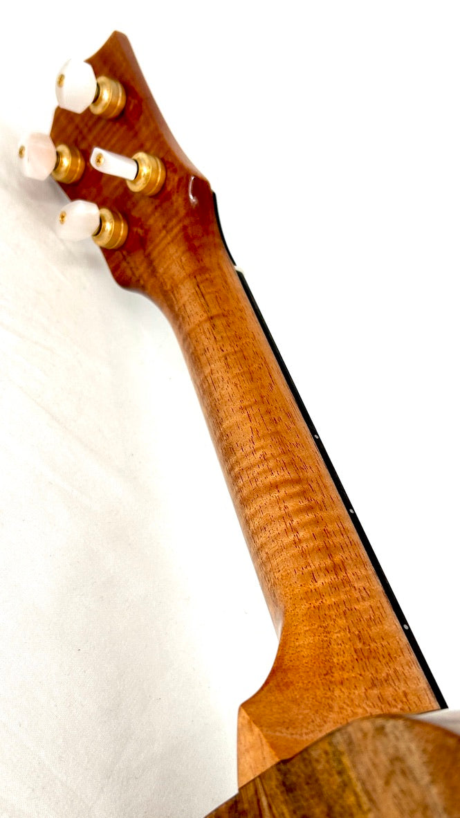 Rebel Creme brulee Sopran gloss #33