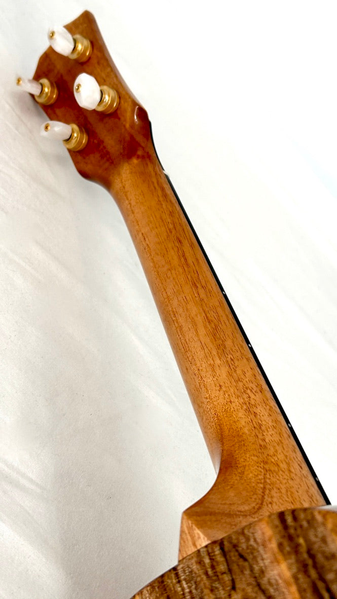 Rebel Double Creme Concert gloss #65