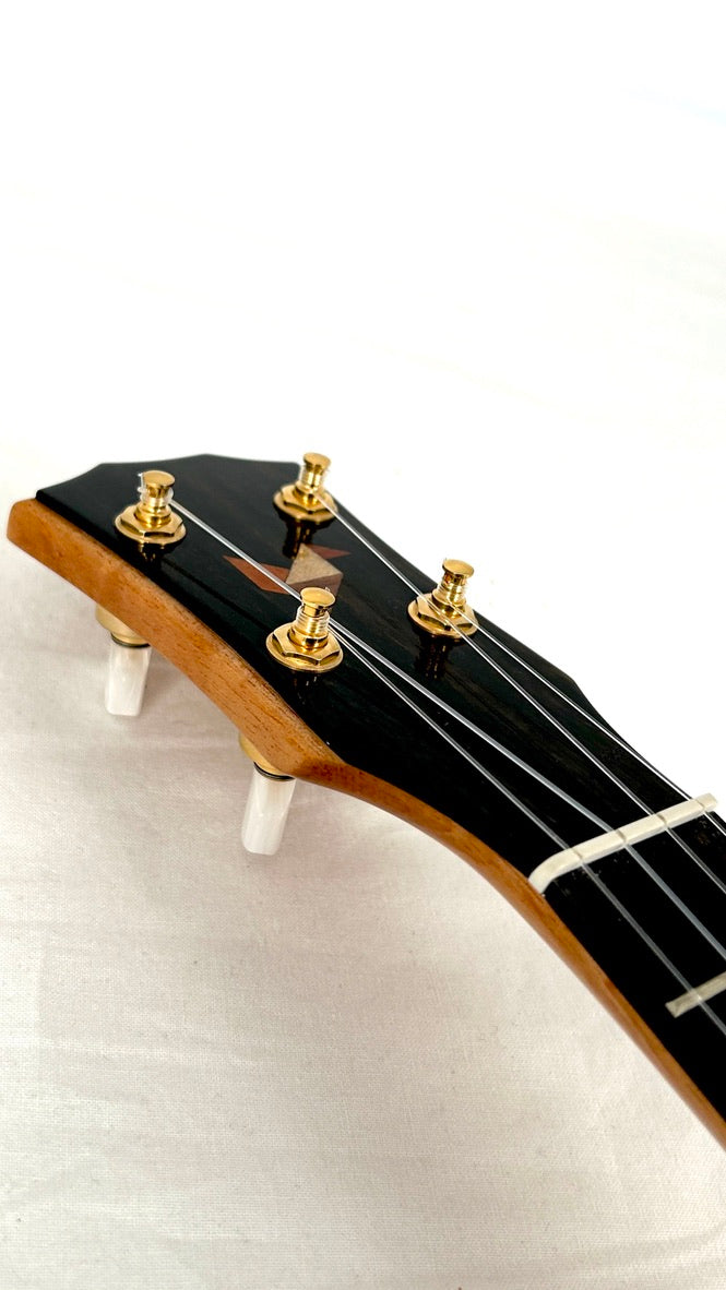 Rebel Double Creme Concert gloss #66