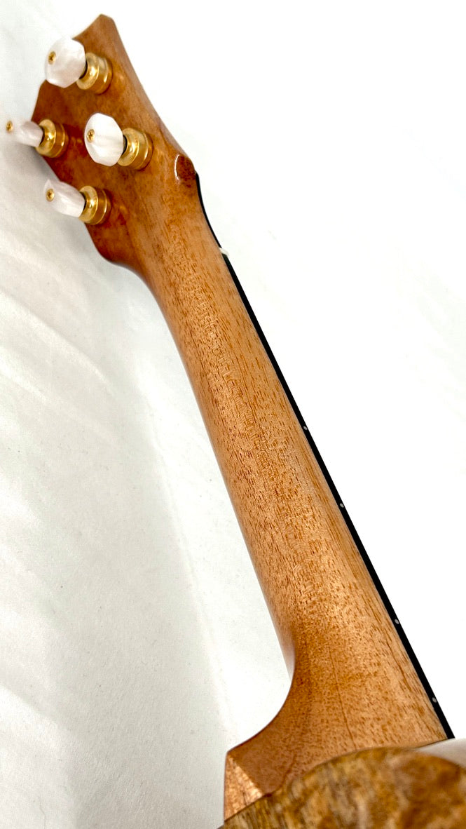 Rebel Double Creme Concert gloss #67