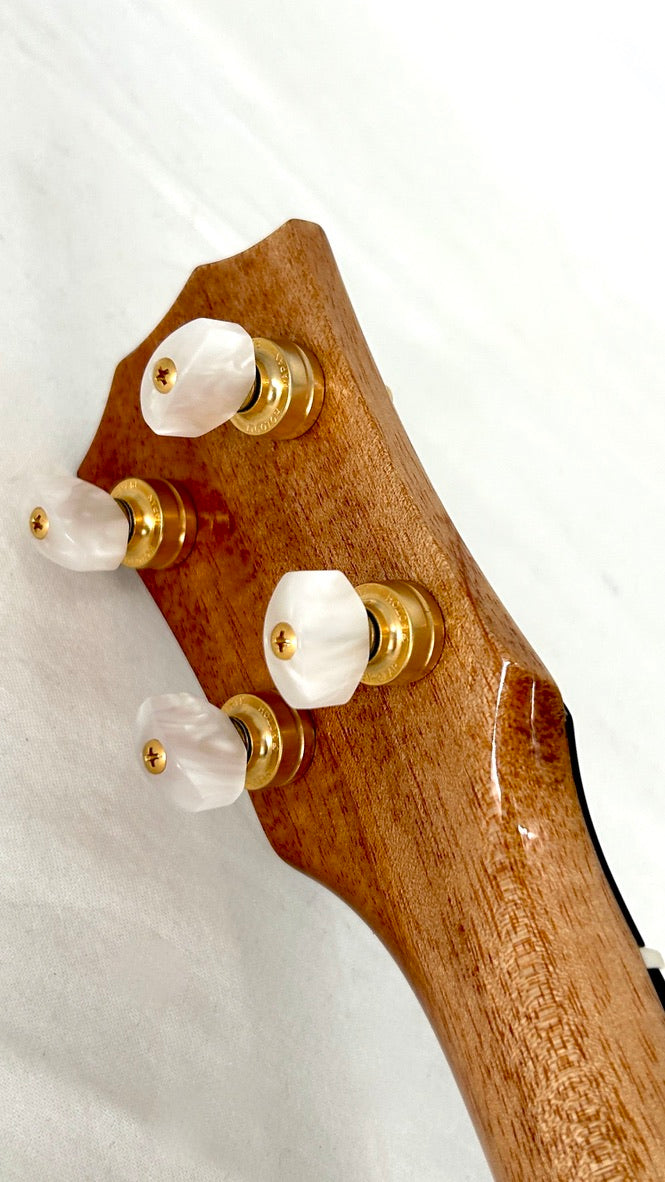 Rebel Double Creme Concert gloss #67