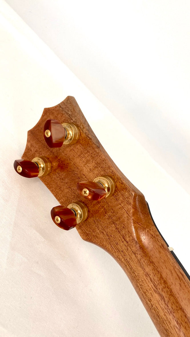 Rebel Double Creme Tenor matt #40