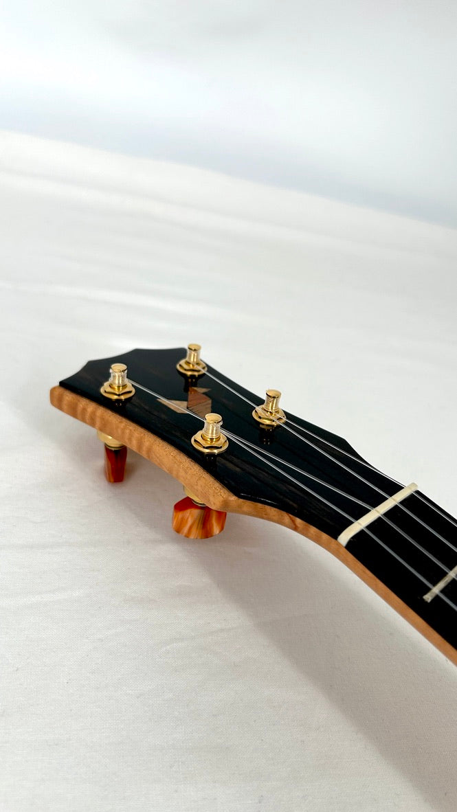 Rebel Creme brulee Concert Longneck gloss #13