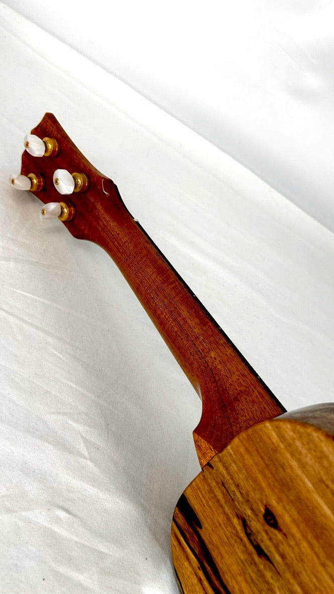 Rebel Creme brulee Sopran gloss #30