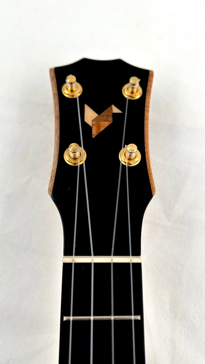 Rebel Double Creme Concert Longneck gloss #30