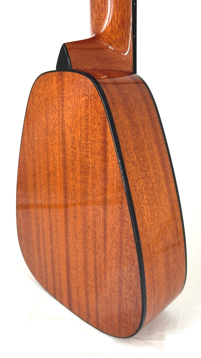 Romero Creations Tiny Tenor Guitarlele