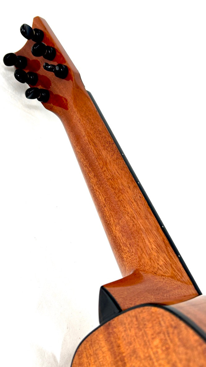 Romero Creations Tiny Tenor Guitarlele