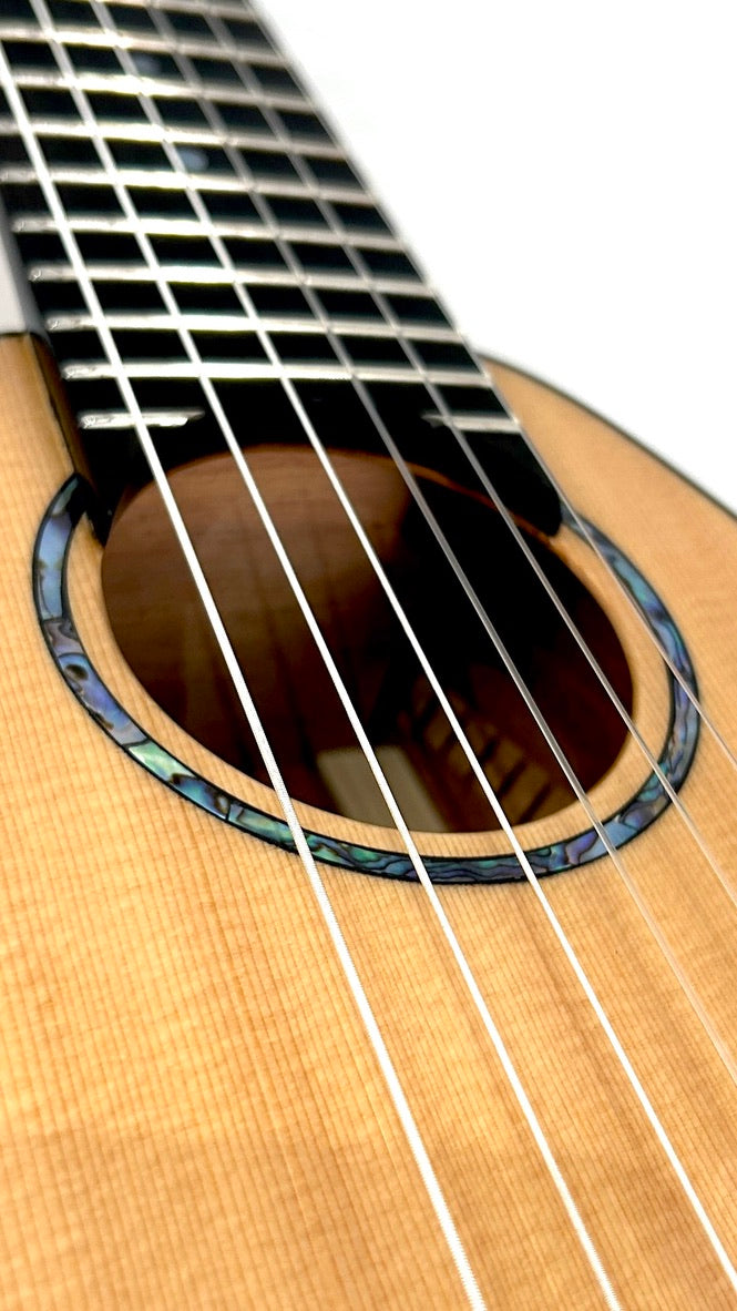 Romero Creations Tiny Tenor Guitarlele